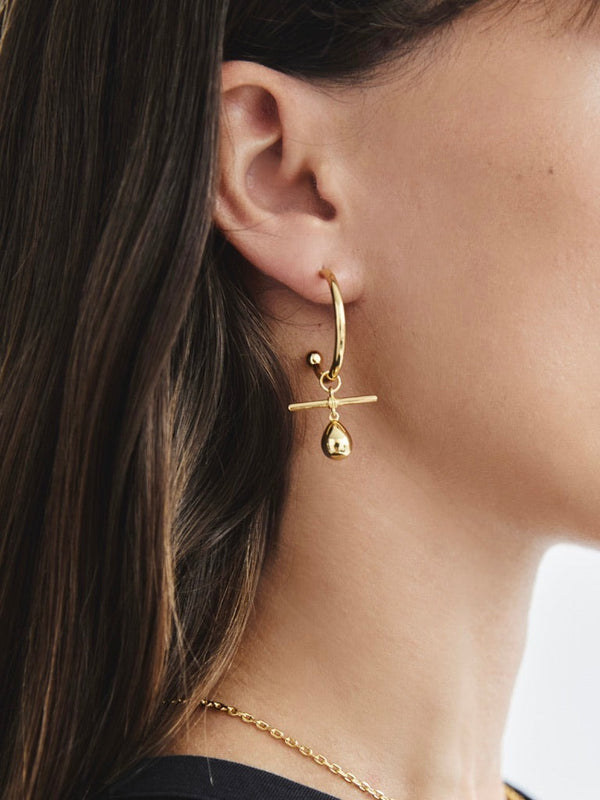 Ava Hoops