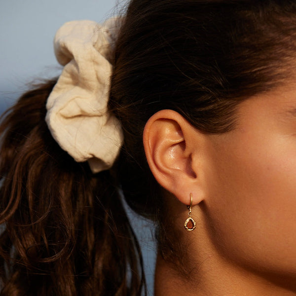 Lysia Rosewood Earring